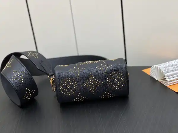 Firstbag Ru LOUIS VUITTON NANO SPEEDY