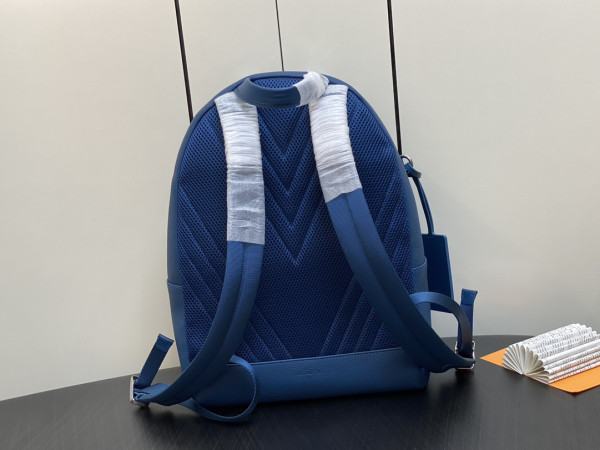 [FREE SHIPPING] LOUIS VUITTON TAKEOFF BACKPACK