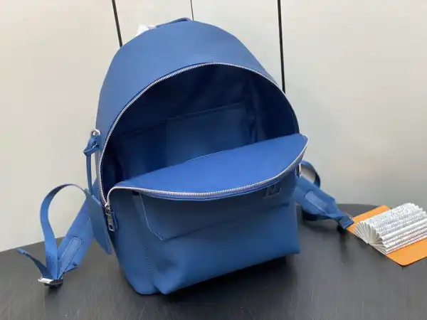 Frstbag ru LOUIS VUITTON TAKEOFF BACKPACK