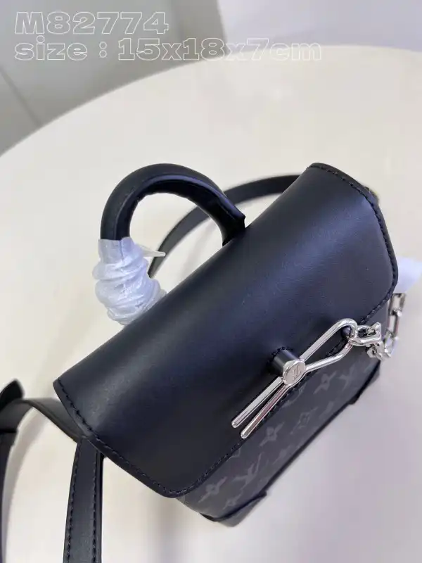 LOUIS VUITTON Nano Steamer