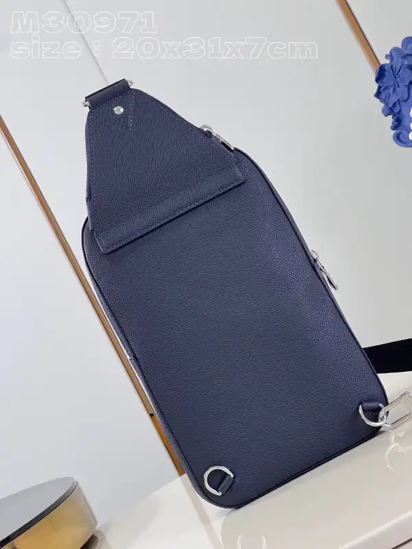 Rep LOUIS VUITTON Avenue Slingbag NM