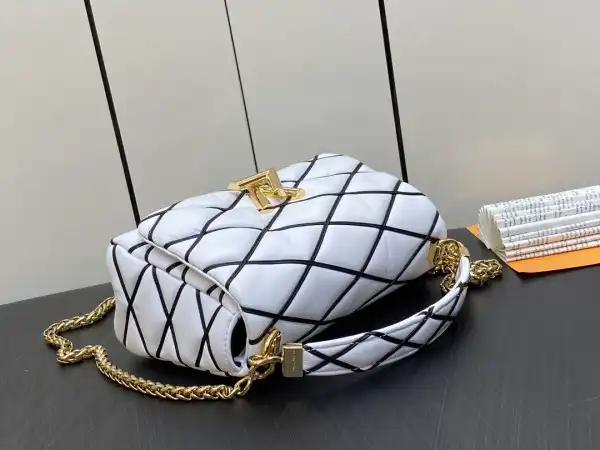 First bag ru LOUIS VUITTON GO-14 MM