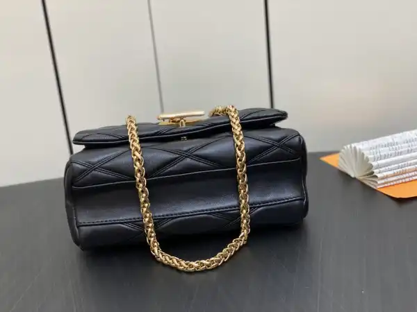 LOUIS VUITTON GO-14 MM