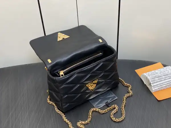 First bag ru LOUIS VUITTON GO-14 MM