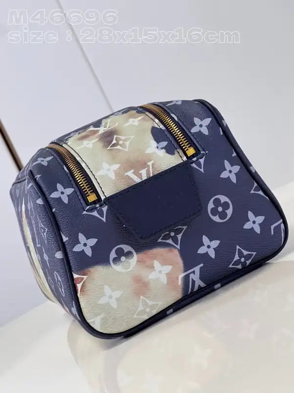 Repladies offers premium fake Louis bags at unbeatable prices. Our products are cheap because we focus on direct sales LOUIS VUITTON DOPP KIT TOILET POUCH