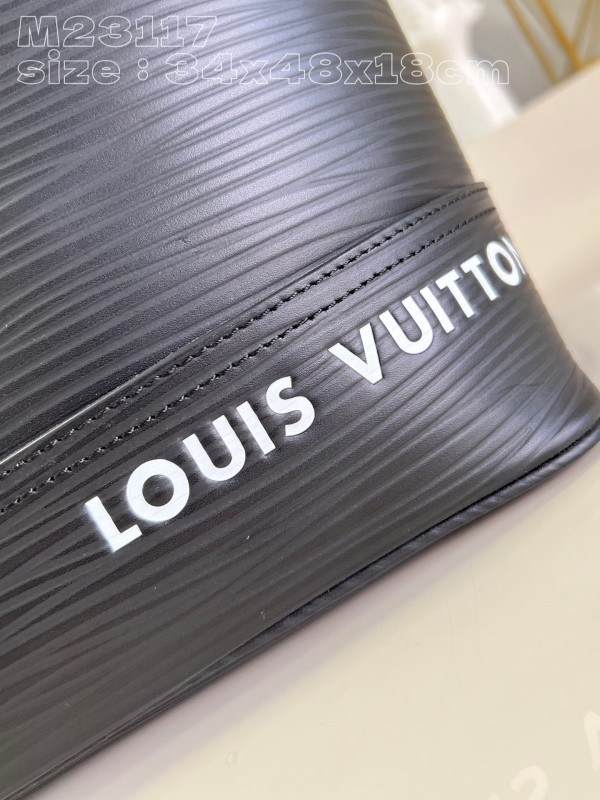 LOUIS VUITTON Maxi Noé Sling