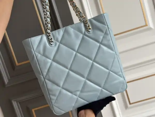 CHANEL TOTE BAG