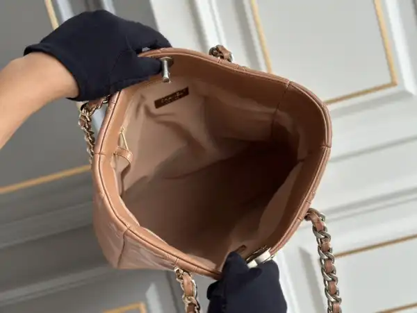 CHANEL TOTE BAG