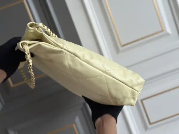 CHANEL 22 HANDBAG