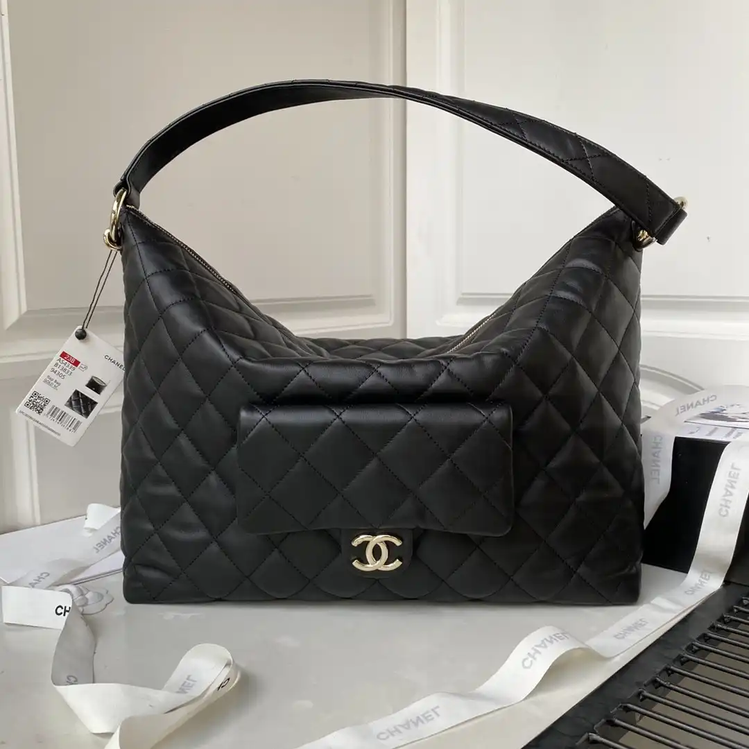 Firstbag Ru CHANEL MAXI HOBO HANDBAG