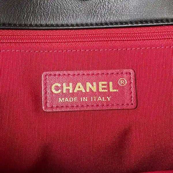 CHANEL Shopping Bag Shiny Lambskin