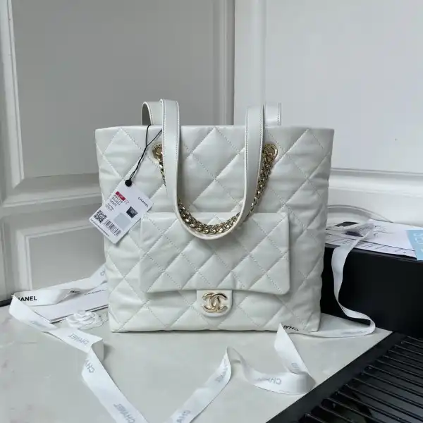 Frstbag ru CHANEL Shopping Bag Shiny Lambskin