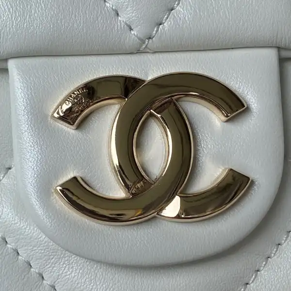 Frstbag ru CHANEL Shopping Bag Shiny Lambskin