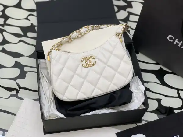 CHANEL HOBO HANDBAG