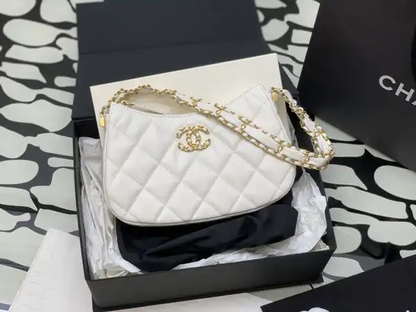 CHANEL HOBO HANDBAG