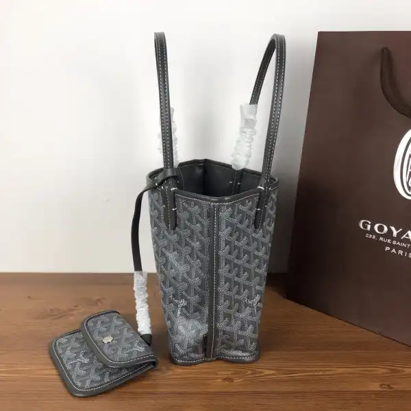 First bag ru GOYARD MINI TOTE BAG