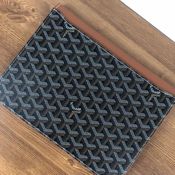 Goyard Commando Envelope CHANELutch