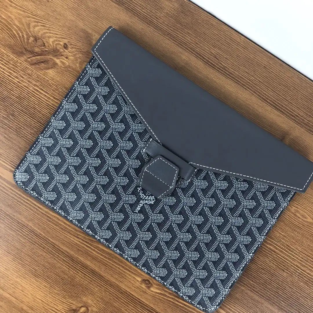 Goyard Commando Envelope CHANELutch