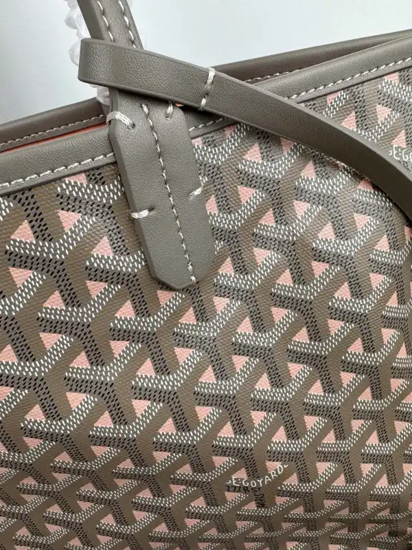 GOYARD TOTE BAG