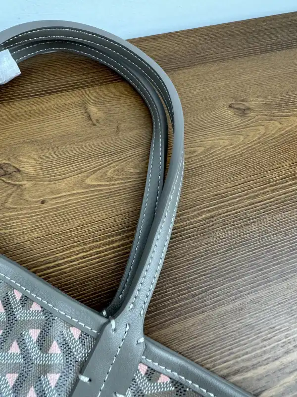 GOYARD TOTE BAG