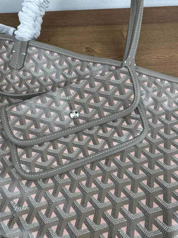 GOYARD TOTE BAG