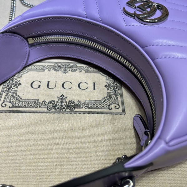 GUCCI GG Marmont half-moon-shaped mini bag