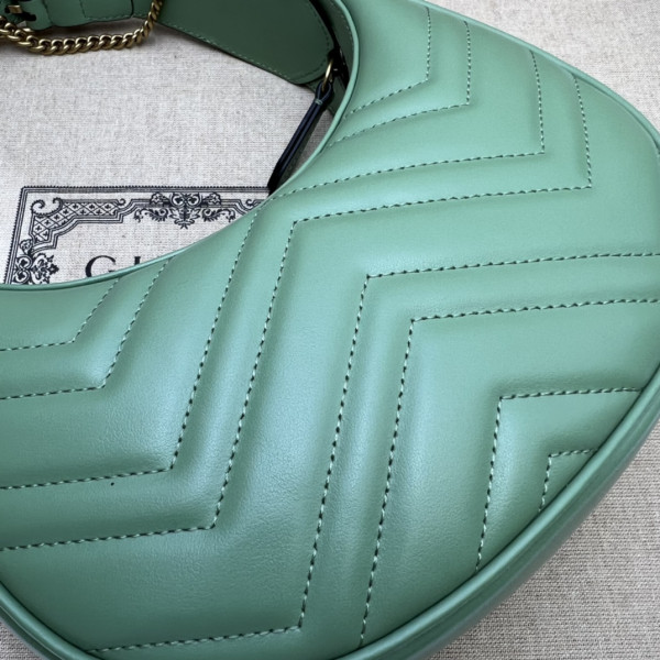 HOT SALE GUCCI GG Marmont half-moon-shaped mini bag