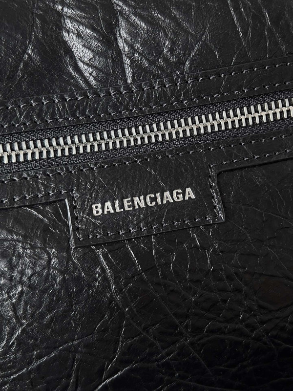 HOT SALE BALENCIAGA SUPERBUSY LARGE SLING BAG