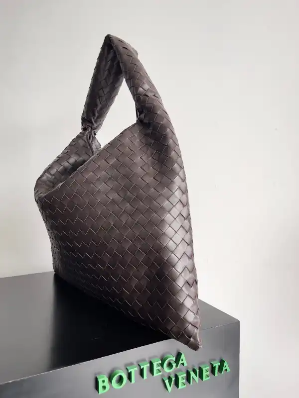 First bag ru BOTTEGA VENETA Large Hop