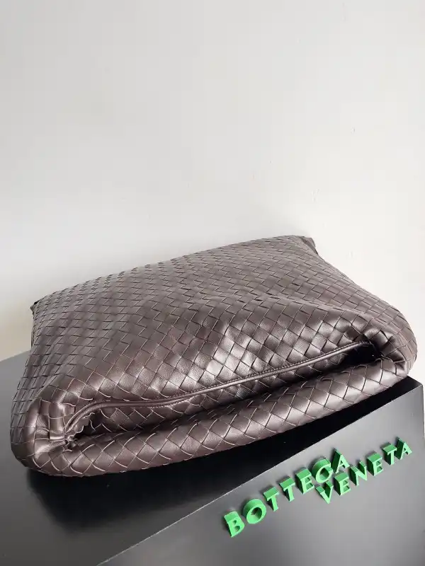 BOTTEGA VENETA Large Hop