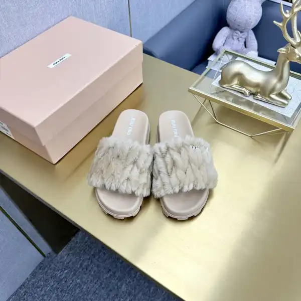 MIU MIU SLIPPERS