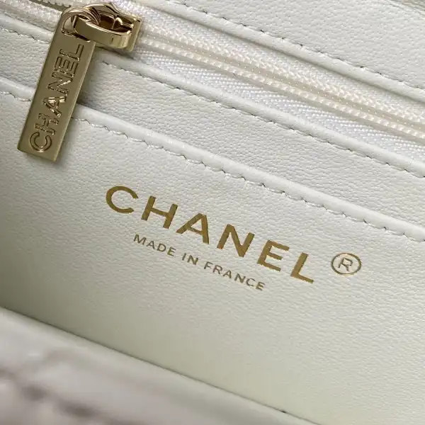 CHANEL MINI BOX BAG