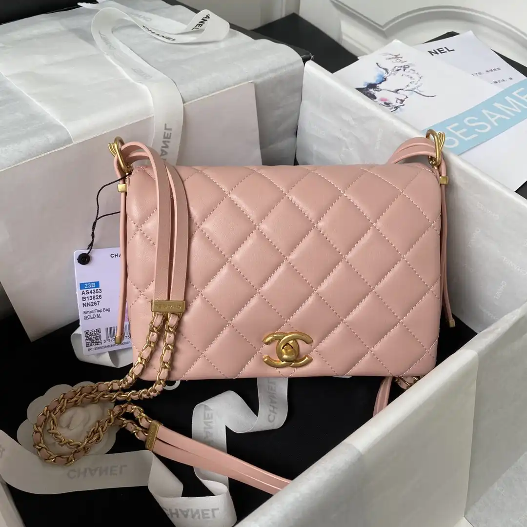 CHANEL SMALL FLAP BAG