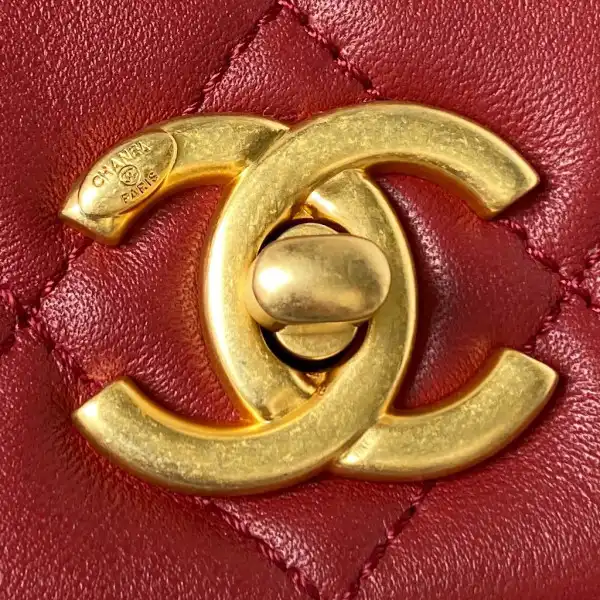 CHANEL SMALL FLAP BAG