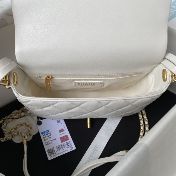 CL SMALL FLAP BAG