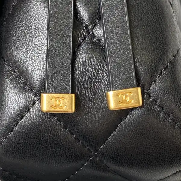 CHANEL SMALL FLAP BAG