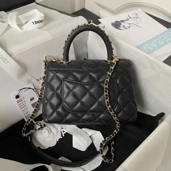 First bag ru CHANEL SMALL COCO HANDLE BAG