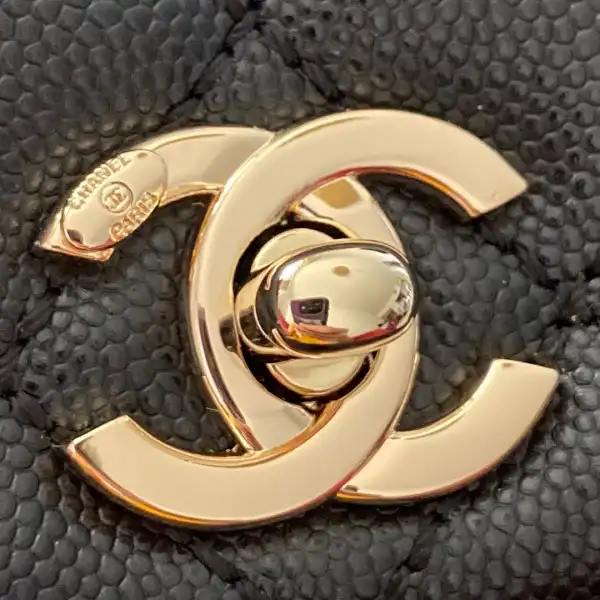 CHANEL SMALL COCO HANDLE BAG