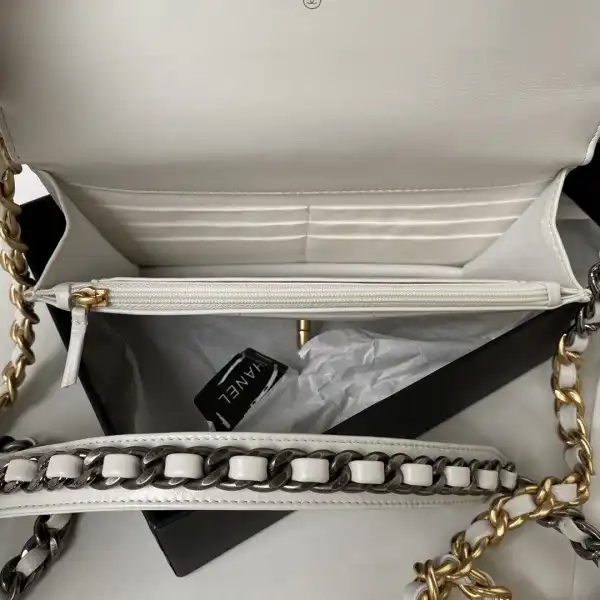 First bag ru CHANEL 19 WALLET ON CHAIN