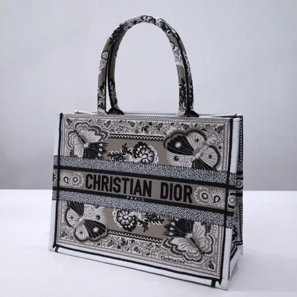 MEDIUM DIRO BOOK TOTE-36*18*28CM