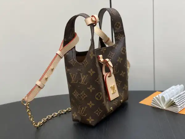 Aaa replica ru LOUIS VUITTON Atlantis BB