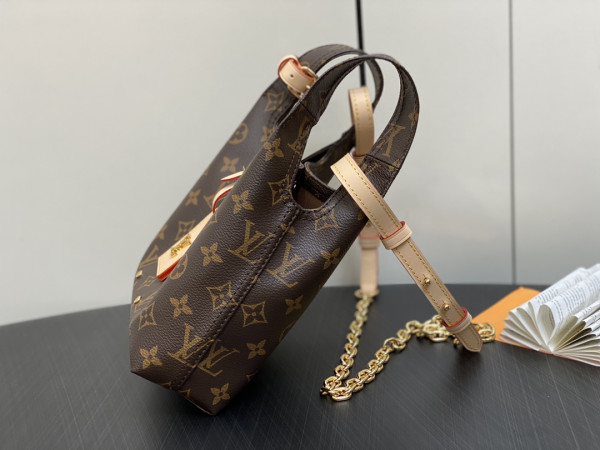 LOUIS VUITTON Atlantis BB