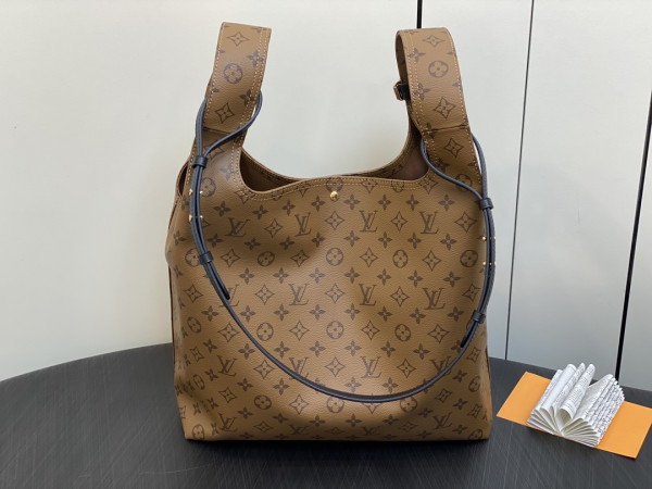 LOUIS VUITTON Atlantis GM