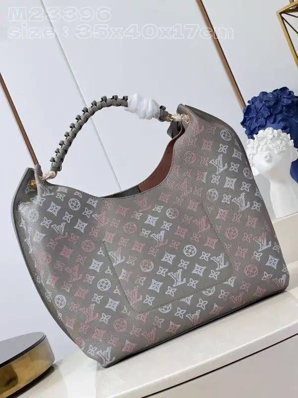 Rep LOUIS VUITTON CARMEL