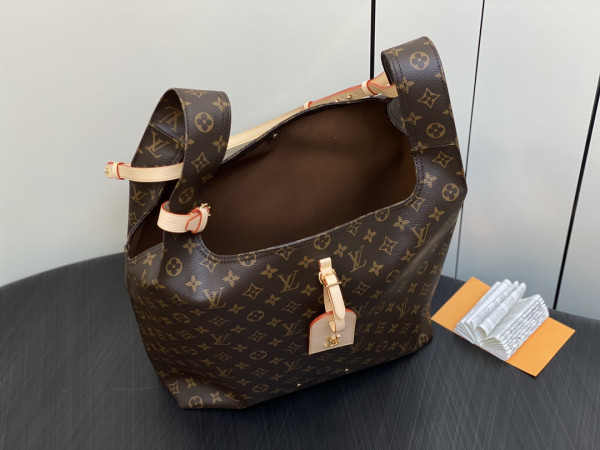 LOUIS VUITTON Atlantis GM