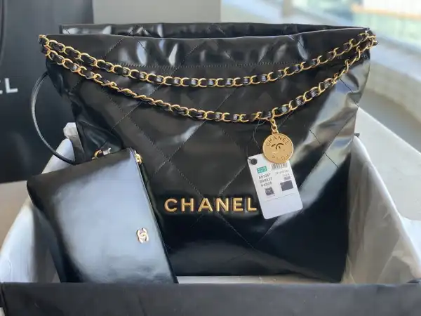 CHANEL 22 HANDBAG