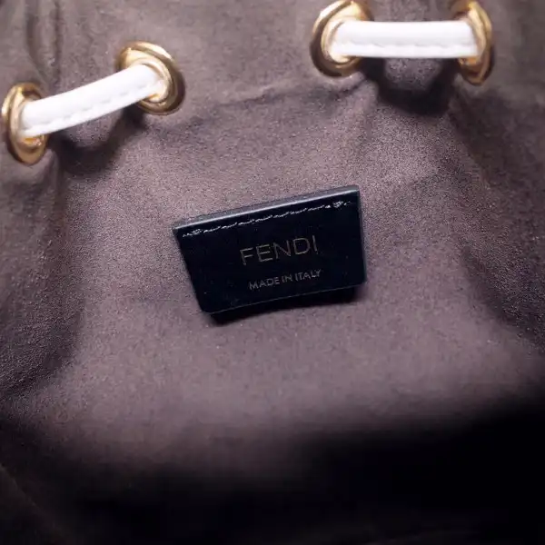 First bag ru FENDI MON TRESOR-12*18*10CM