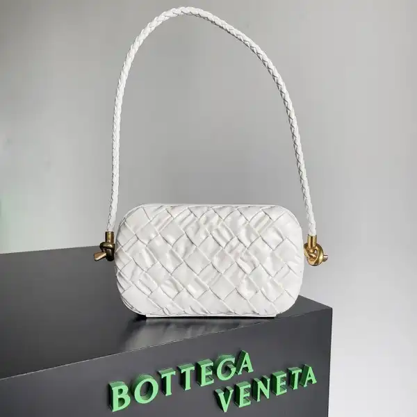 BOTTEGA VENETA Knot Minaudiere On Strap