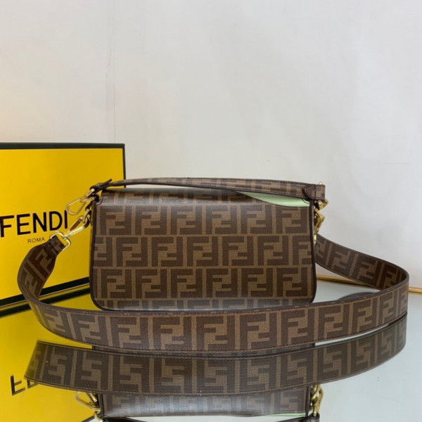 FENDI BAGUETTE