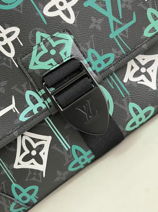 Affordable LOUIS VUITTON ARCHY MESSENGER MM